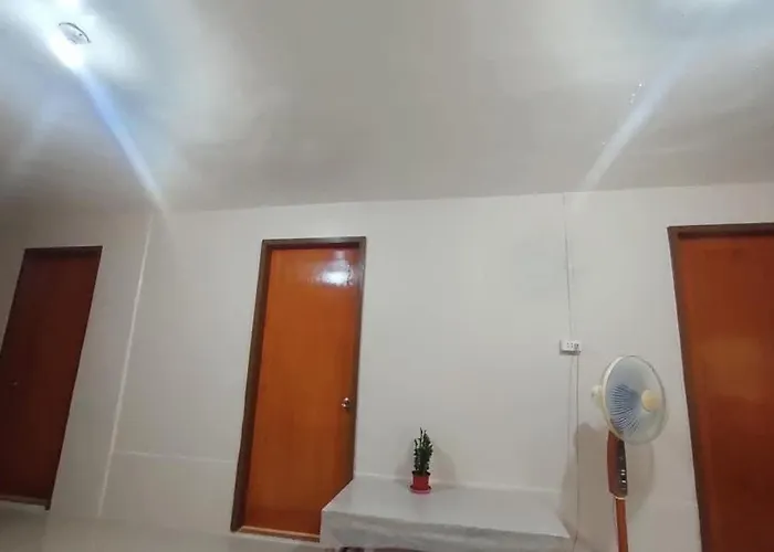 Hostal Travellers House